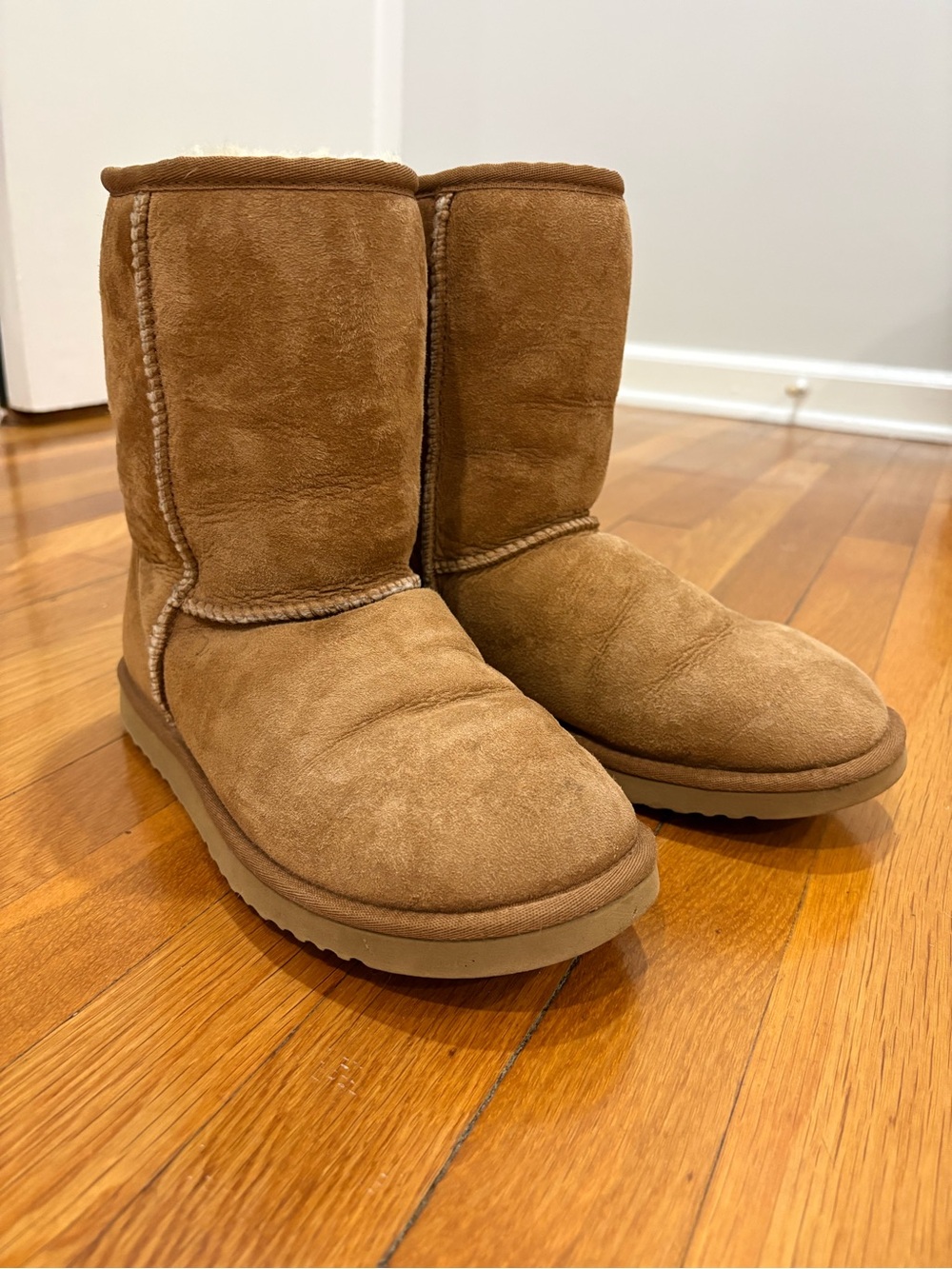 UGG Classic Short Boots